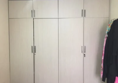 418